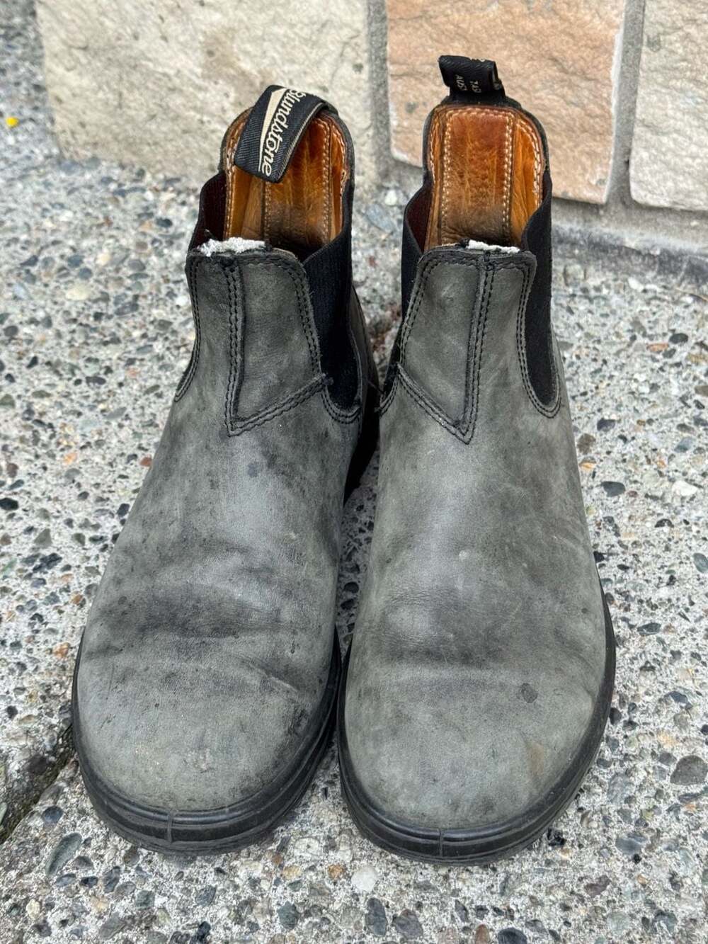 Blundstone 587 Classic Chelsea Boots In Rustic Black